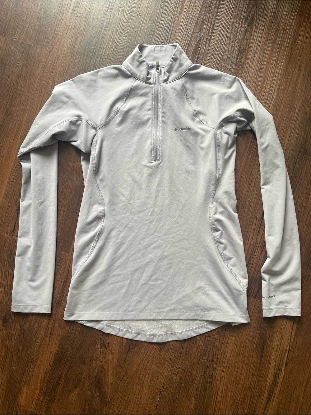 Columbia Women’s SMALL Omni-Heat Long Sleeve Gray 1/3 Zipped Thumb Hole Top